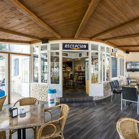 波南特阳光公寓酒店